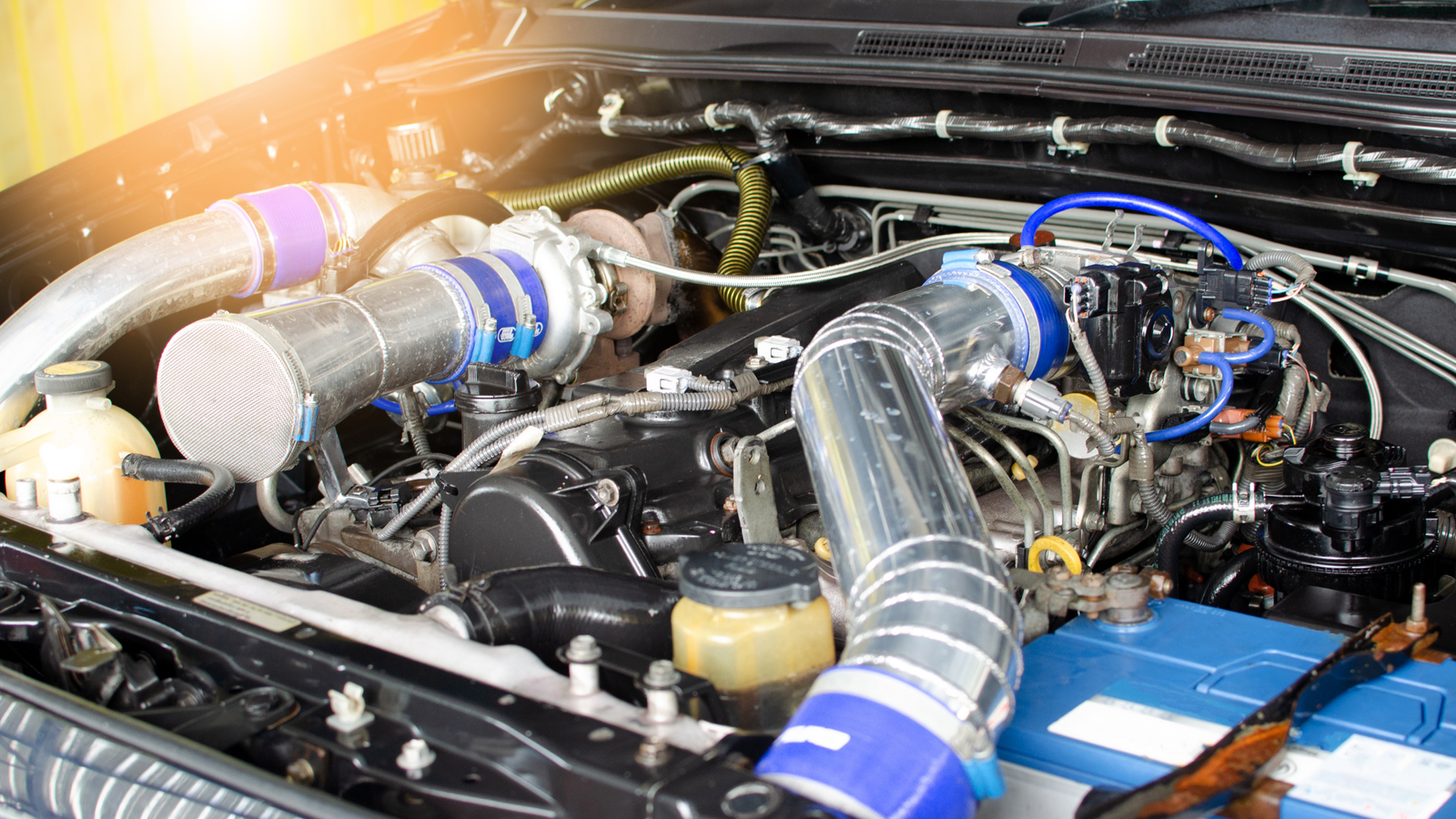 engine oil manufacturer